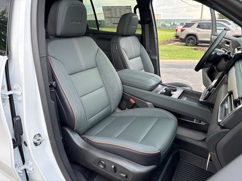 New 2026 GMC Acadia AT4 w/ Super Cruise Package AWD/4WD image 53