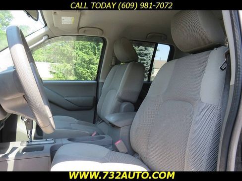 Used 2011 Nissan Frontier S AWD/4WD image 17
