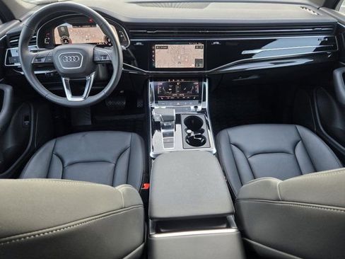 Used 2025 Audi Q7 3.0T Premium w/ Convenience Package AWD/4WD image 12