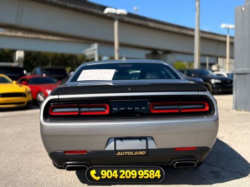Used 2018 Dodge Challenger R/T Scat Pack w/ Leather Interior Group RWD image 5
