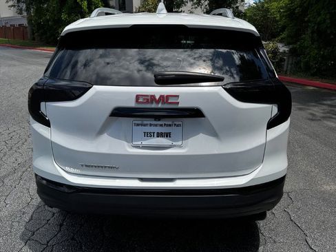 Used 2021 GMC Terrain SLT FWD image 6