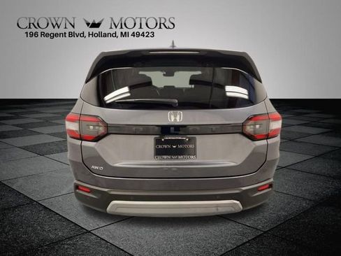 Certified 2025 Honda Pilot EX-L image 5
