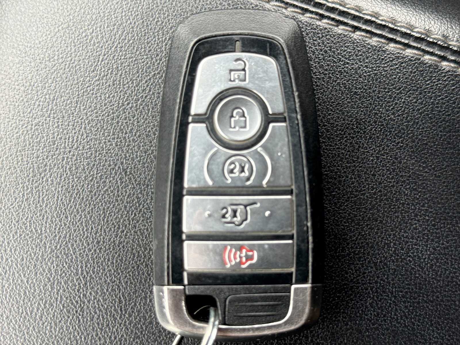 Used 2023 Ford Explorer XLT w/ Equipment Group 202A AWD/4WD image 36