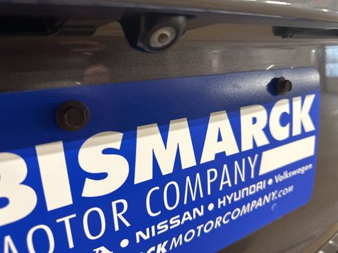 Used 2019 Toyota Highlander Limited w/ Protection Package #3 image 7