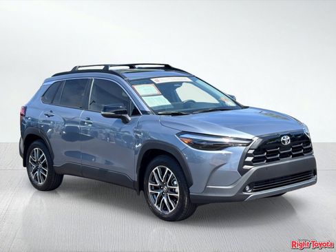 Certified 2026 Toyota Corolla Cross XLE w/ Convenience Package FWD image 7