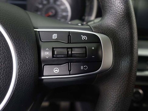 Used 2023 Kia K5 LXS FWD image 40