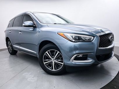 Used 2017 INFINITI QX60 FWD w/ Premium Plus Package