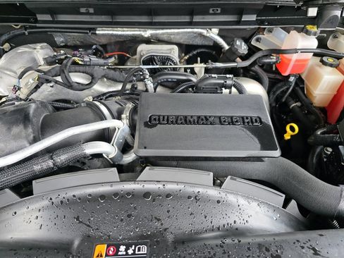 Used 2024 Chevrolet Silverado 2500 LTZ image 17