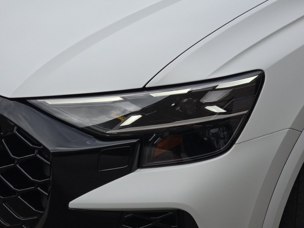 Used 2026 Audi RS Q8 performance AWD/4WD image 33