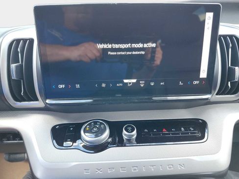 New 2026 Ford Expedition Active AWD/4WD image 13