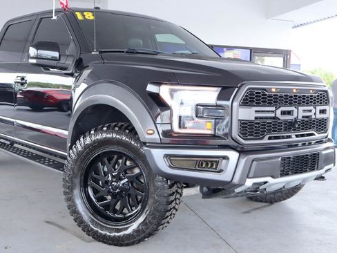 Used 2018 Ford F150 Raptor w/ Equipment Group 802A Luxury AWD/4WD image 2
