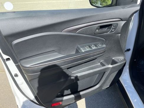 Used 2023 Honda Passport TrailSport image 10