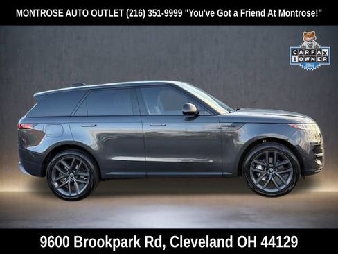 Used 2025 Land Rover Range Rover Sport SE image 8