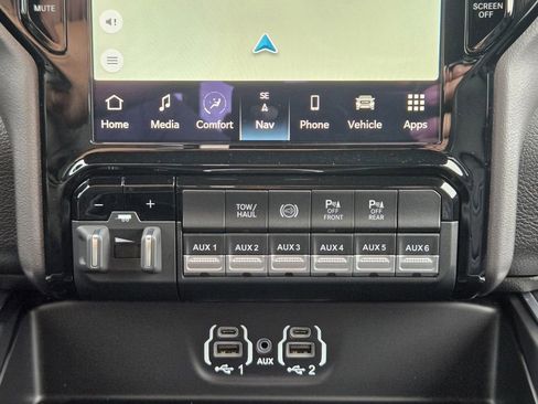 Used 2022 RAM 2500 Big Horn w/ Level C Equiment Group image 19