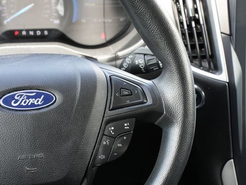 Used 2021 Ford Edge SE FWD image 8