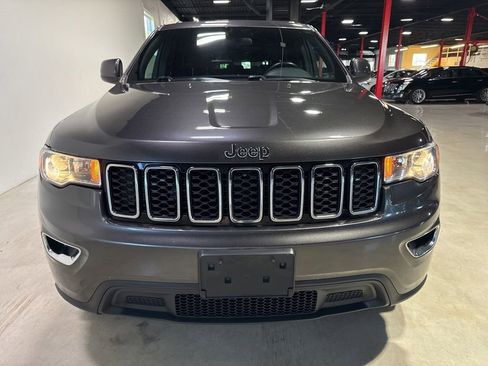 Used 2019 Jeep Grand Cherokee Laredo AWD/4WD image 8