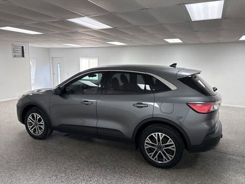 Used 2022 Ford Escape SEL w/ Technology Package image 5