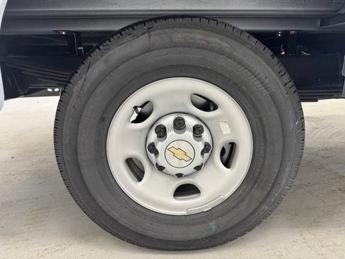 New 2026 Chevrolet Express 3500 w/ Power Convenience Package RWD image 38
