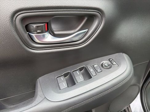 Certified 2023 Honda HR-V LX image 25