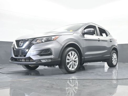 Used 2021 Nissan Rogue Sport SV image 58