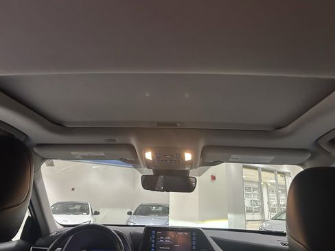 Used 2022 Toyota Highlander XLE image 15