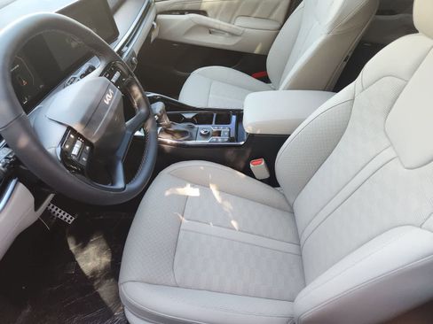 New 2026 Kia Sorento SX image 11