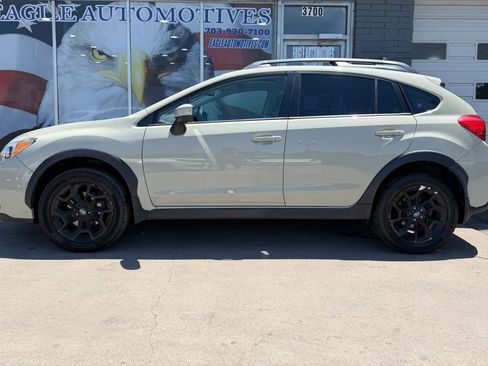 Used 2016 Subaru Crosstrek 2.0i Premium w/ Moonroof Package AWD/4WD image 5