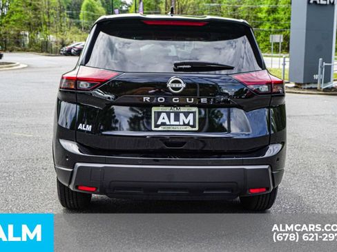 Used 2025 Nissan Rogue SV image 11