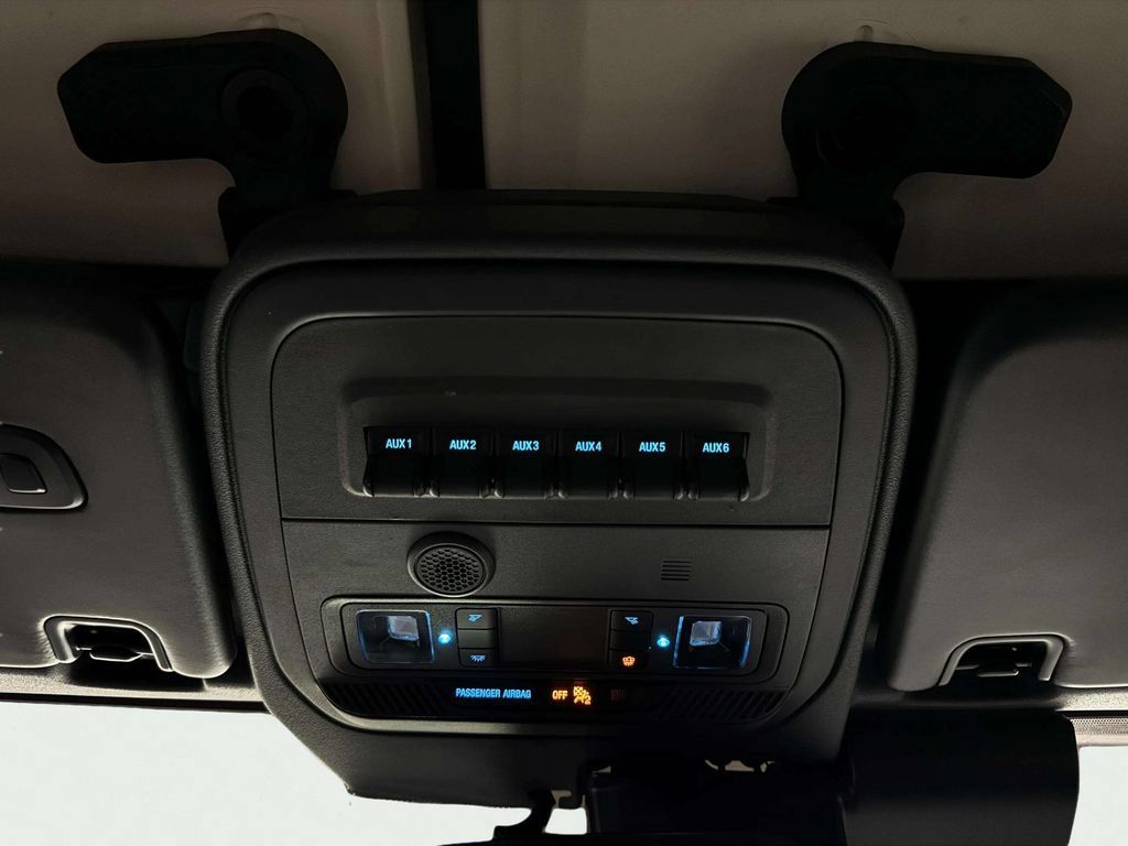 Used 2025 Ford Bronco Badlands AWD/4WD image 24
