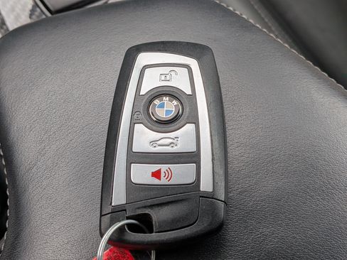 Used 2016 BMW M4 Convertible RWD image 31