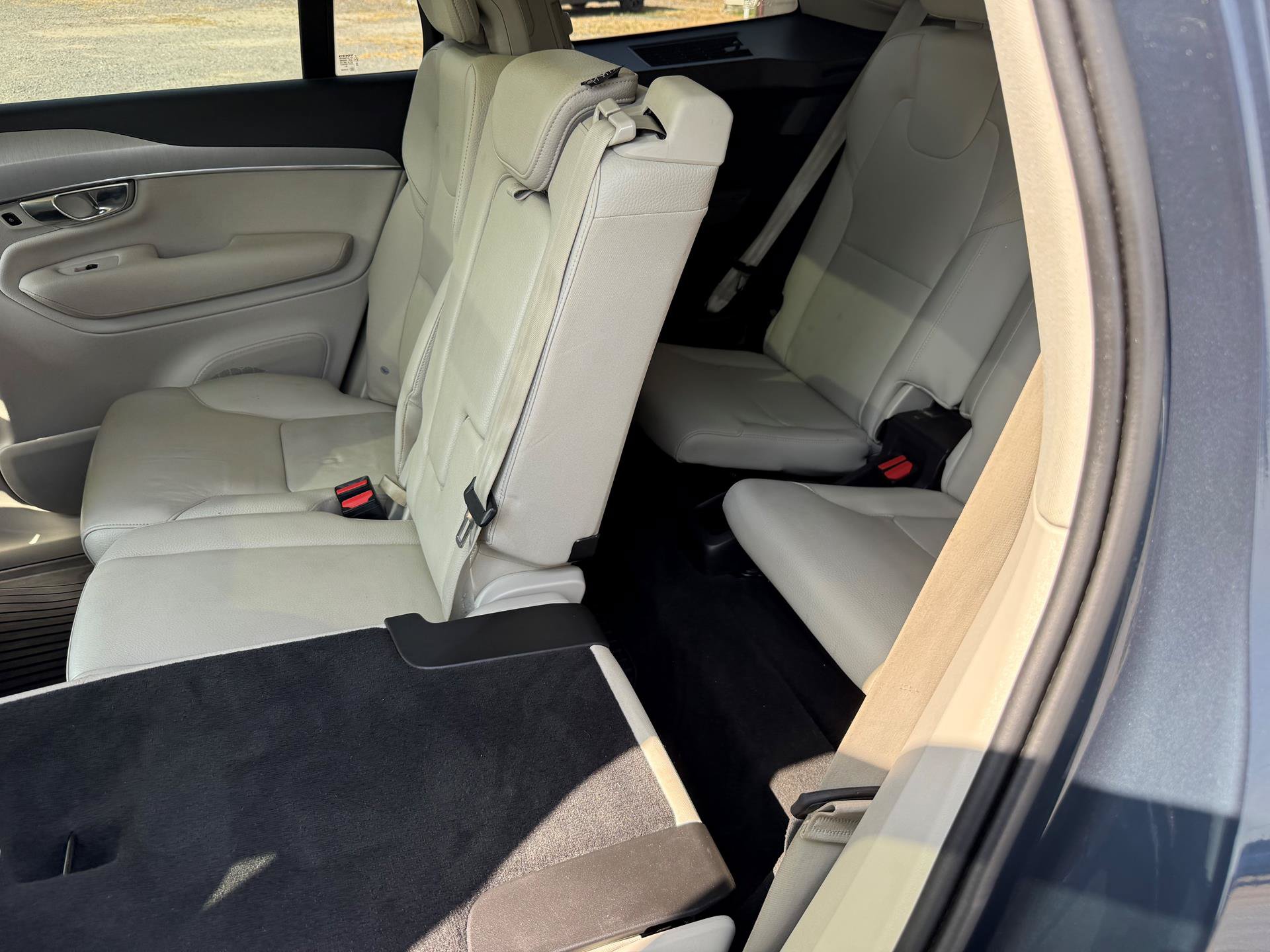 Used 2021 Volvo XC90 T5 Momentum w/ Advanced Package FWD image 12