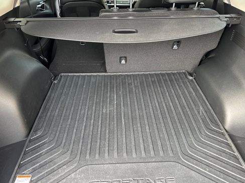 Used 2024 Kia Sportage SX image 16