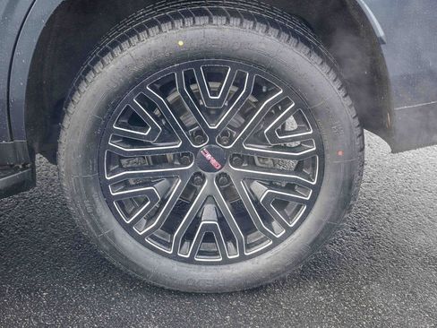 Used 2021 GMC Yukon Denali image 8