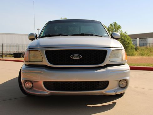 Used 2000 Ford F150 Lightning RWD image 24