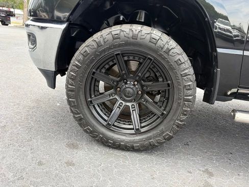 Used 2019 RAM 1500 Big Horn RWD image 9