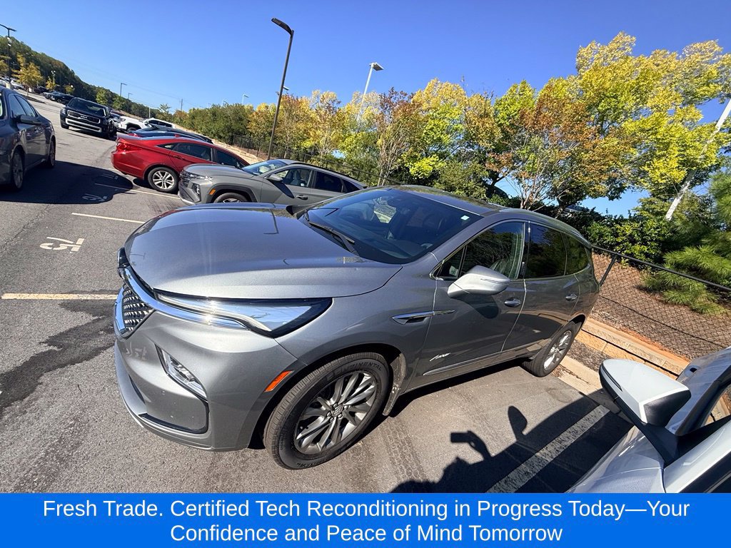 Used 2023 Buick Enclave Avenir w/ Avenir Technology Package FWD image 2
