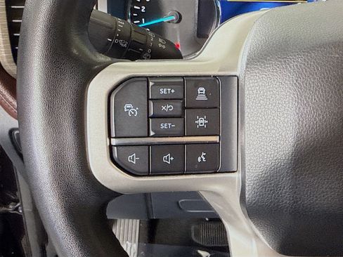 Used 2023 Ford Expedition Limited AWD/4WD image 14