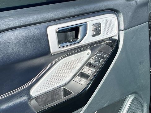 Used 2021 Ford Explorer ST w/ Premium Technology Package AWD/4WD image 18
