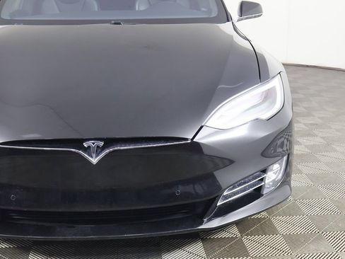 Used 2019 Tesla Model S Long Range image 14