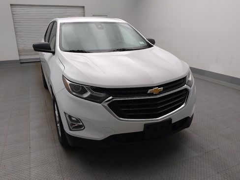Used 2020 Chevrolet Equinox LS FWD image 14