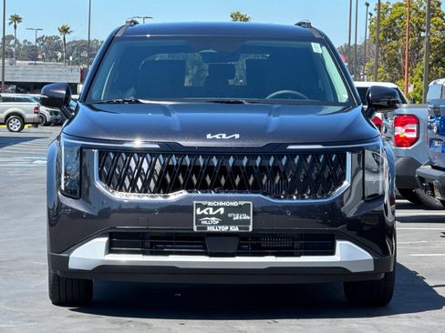 New 2026 Kia Carnival EX FWD image 9