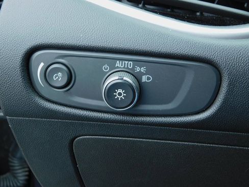 Used 2023 Chevrolet Malibu LT image 33