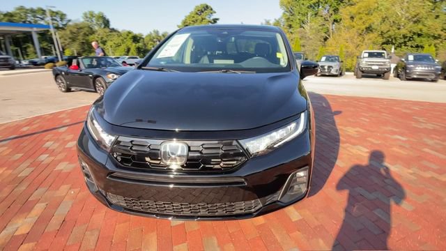 Certified 2025 Honda Odyssey Touring image 4