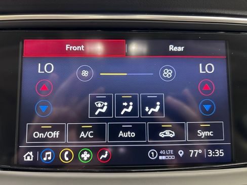 Used 2023 Buick Enclave Essence AWD/4WD image 20