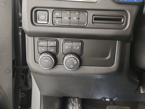 Used 2023 Chevrolet Tahoe LT image 24