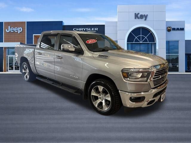 Used 2023 RAM 1500 Laramie AWD/4WD image 11