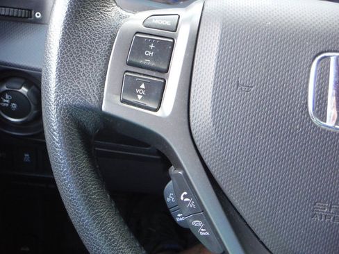 Used 2014 Honda Ridgeline SE image 33
