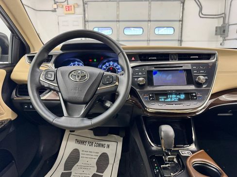 Used 2014 Toyota Avalon XLE Touring FWD image 21