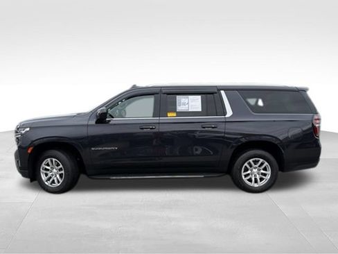 Certified 2022 Chevrolet Suburban LT AWD/4WD image 2
