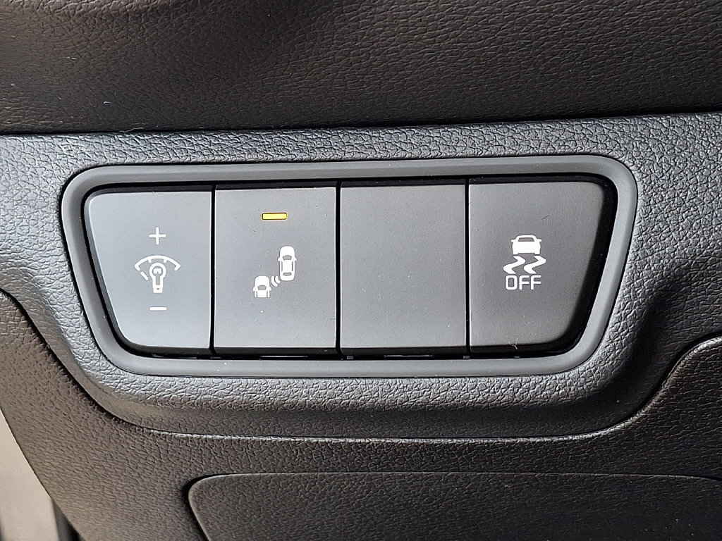 Certified 2023 Kia Forte LXS w/ LXS Technology Package FWD image 25